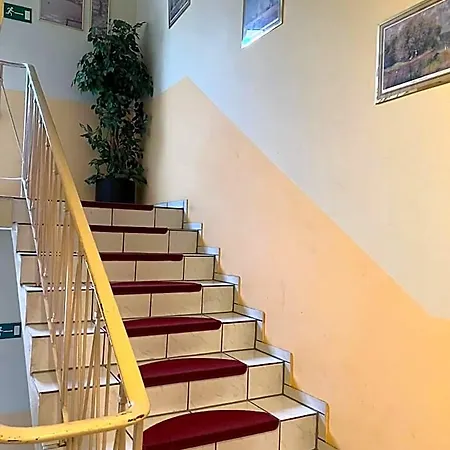 Hotel Apollo 3*